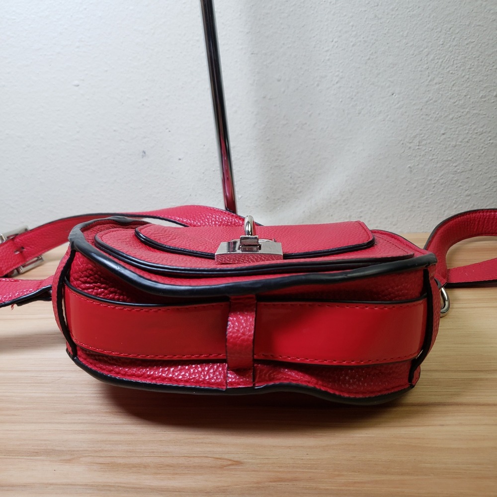 Steve Madden Padlock Structured Crossbody Purse Bag Red Faux Leather City Chic - Picture 6 of 13